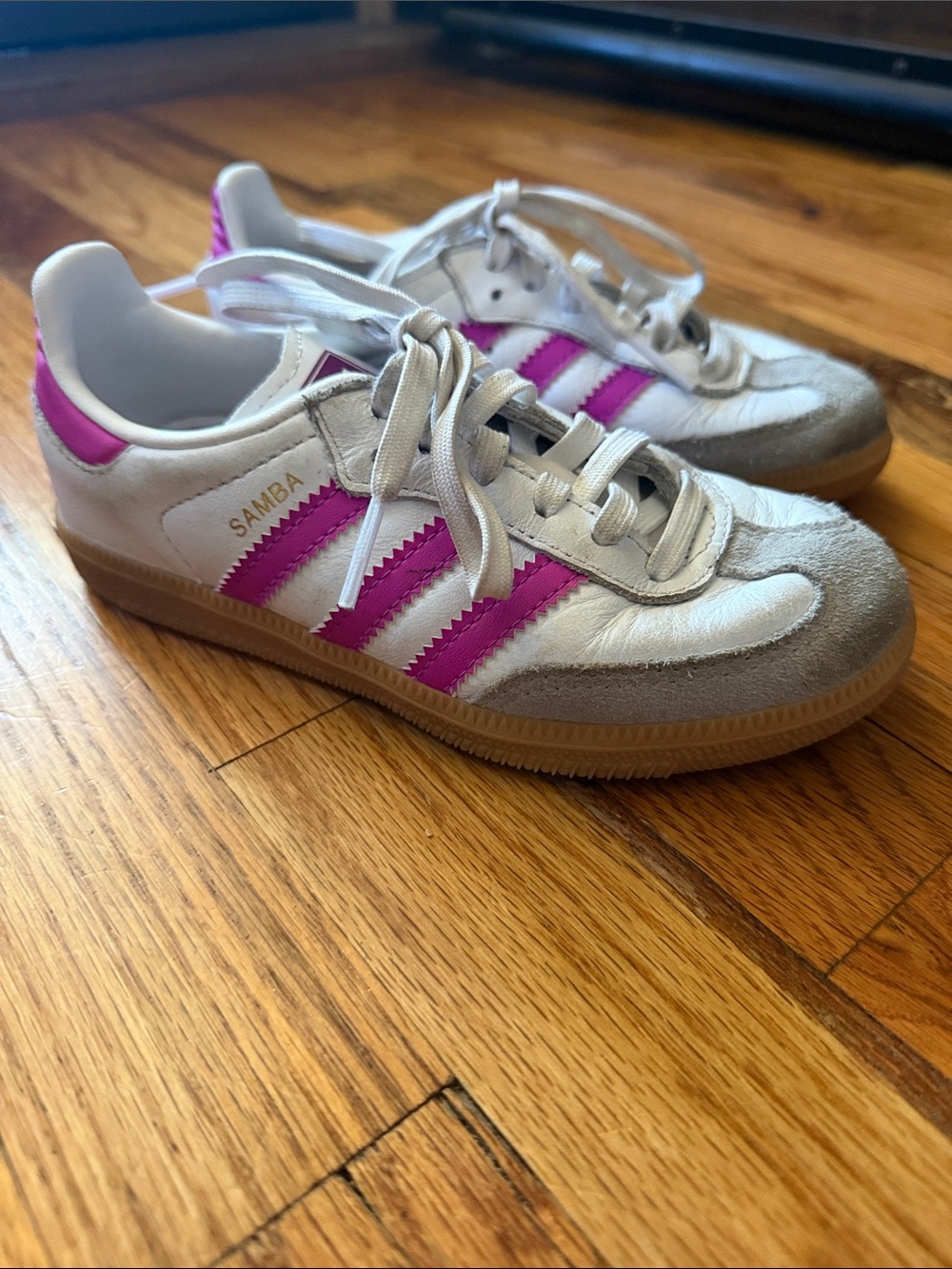 adidas Originals Kids Samba Sneakers White with Pink Stripes and Gum Sole - Picture 2 of 9
